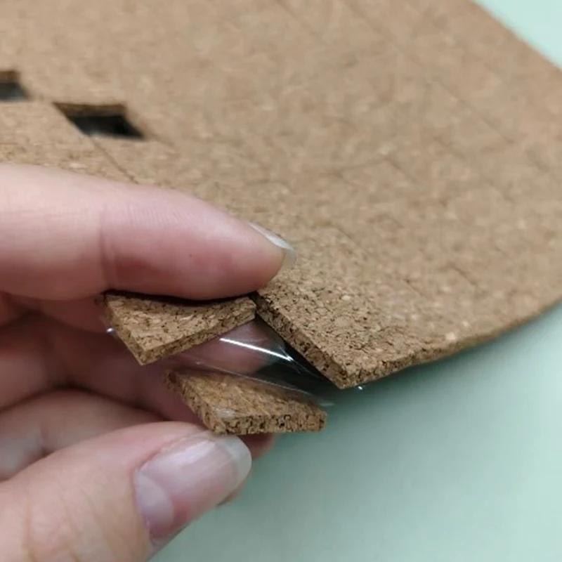 بالشتک‌های حمل چوب پنبه‌ای 1/8 x 3/4 اینچ x 3/4 اینچ با پشتی چسبیده